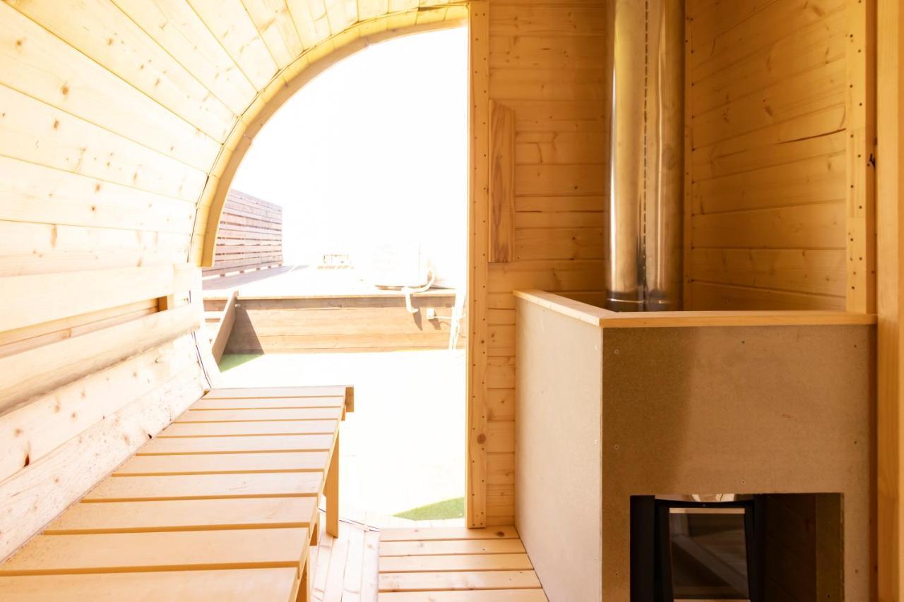Picnic　Garden Hotel Awaji Екстериор снимка